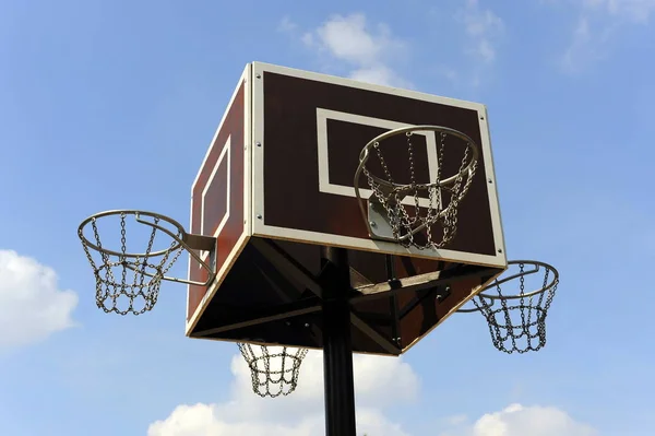 Баскетбольное Кольцо Парке — стоковое фото