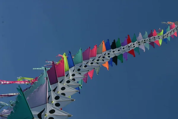 Bandiere Diversi Colori Sul Tetto — Foto Stock