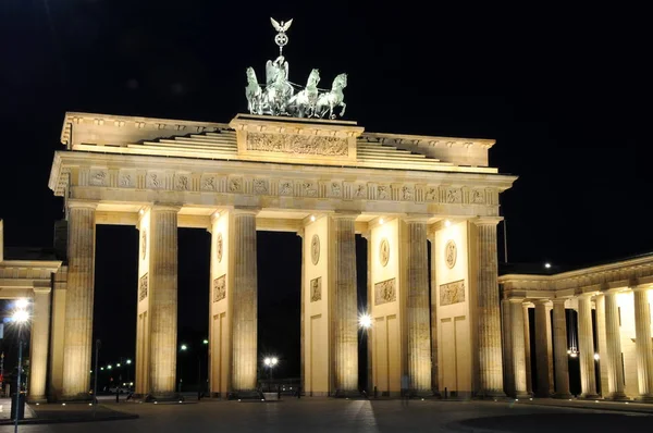 Porta Brandeburgo Notte — Foto Stock