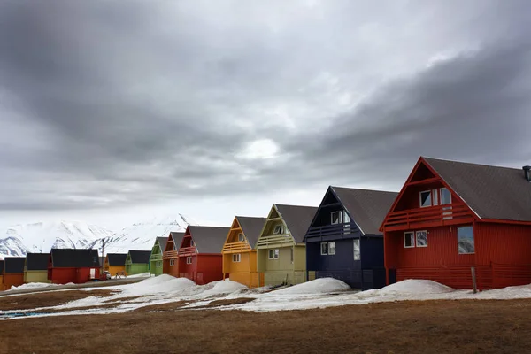 Spitsbergen Svalbard Takımadasının Büyük Daimi Nüfuslu Adasıdır — Stok fotoğraf