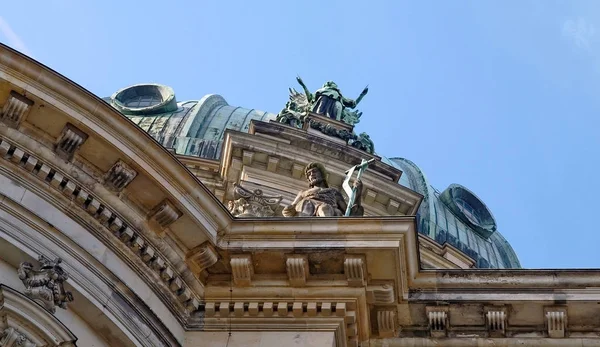 Malerischer Blick Auf Majestätische Kathedralenarchitektur — Stockfoto