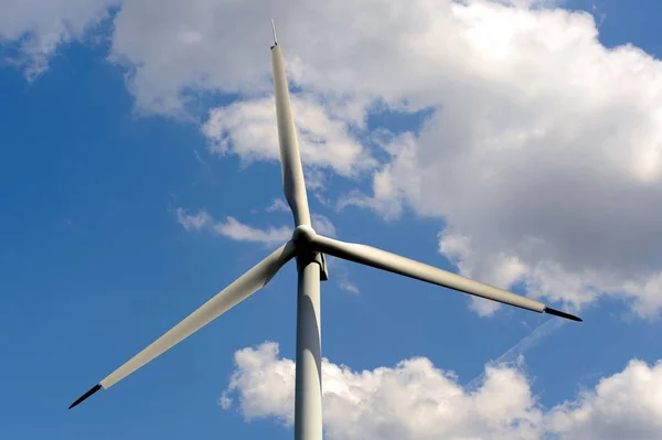 Molino Viento Energía Eléctrica Alternativa — Foto de Stock