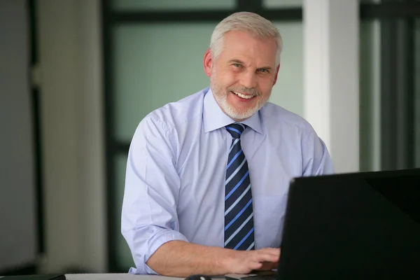 Retrato Hombre Negocios Apuesto — Foto de Stock