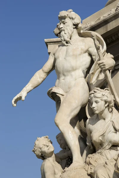 马赛的喷泉雕像Castellane — 图库照片