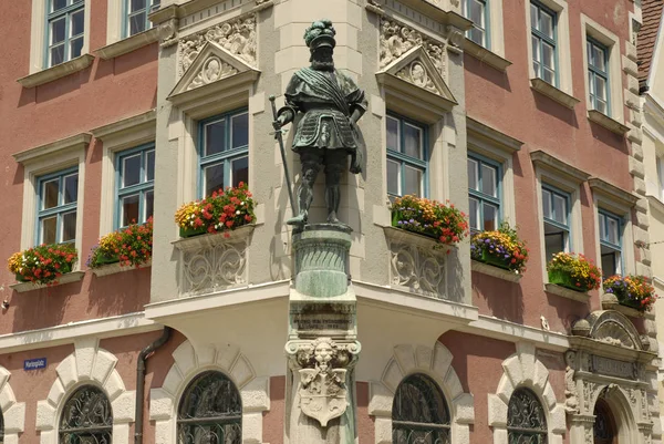 Georg Von Frundsberg Rathaus — Stockfoto