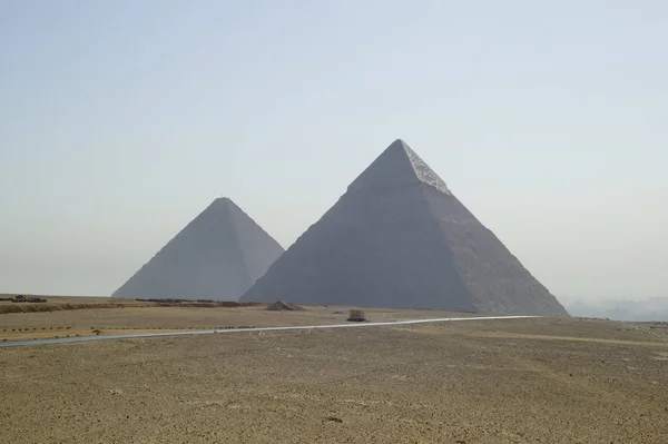 Stor Pyramid Och Pyramid Khafre — Stockfoto