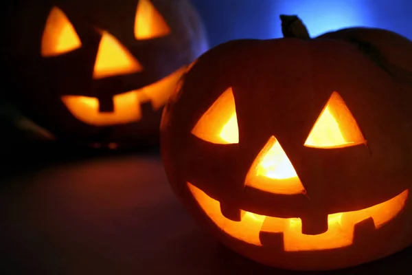 Halloween Tök Egy Sötét Háttér — Stock Fotó