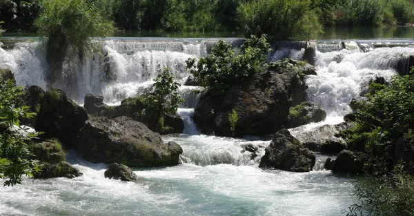 Красивий Водоспад Фоні Природи — стокове фото