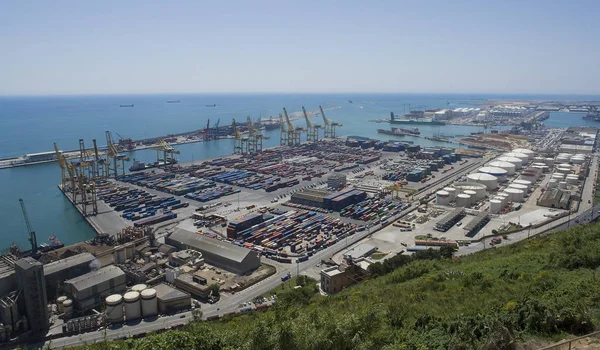 巴塞洛的工业港口A — 图库照片