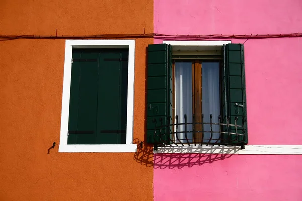 Fenêtres Colorées Burano Placage Italie — Photo