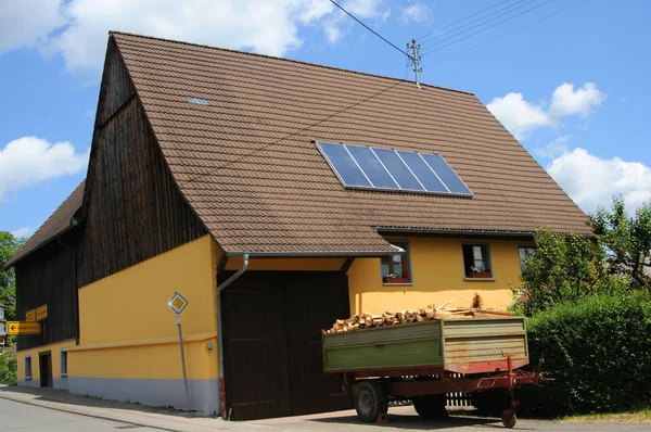 Solar Panels Farmhouse — Stock Photo, Image