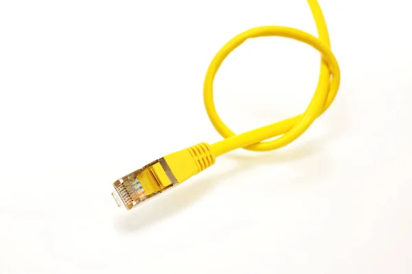 Cable Usuario Amarillo Aislado Sobre Fondo Blanco —  Fotos de Stock