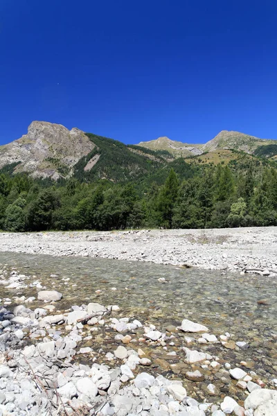 Güzel Alpler Manzarasının Manzarası — Stok fotoğraf