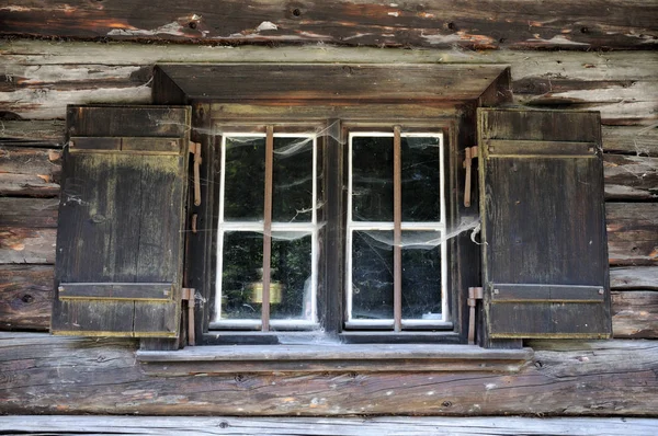 Fenster Einer Holzhütte Tirol — Stockfoto