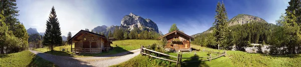 Malerischer Blick Auf Die Schöne Alpenlandschaft — Stockfoto