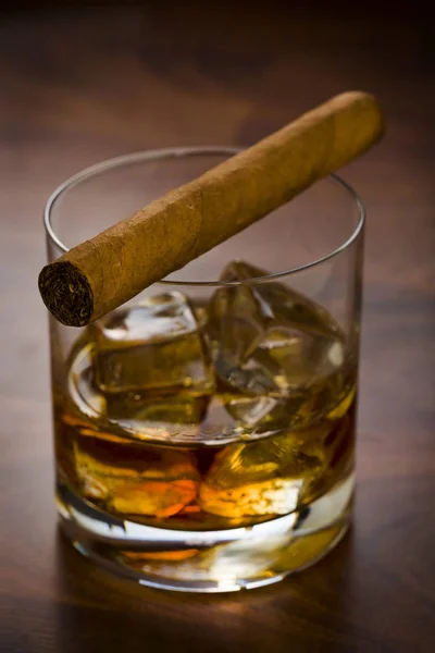 Whisky Glass Havanna Cigar Table — Stock Photo, Image