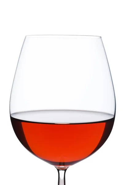 Vereinzelte Nahaufnahme Eines Rotweinglases Vor Weißem Hintergrund — Stockfoto