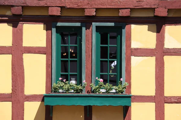 Bom Timbered Casa Close — Fotografia de Stock