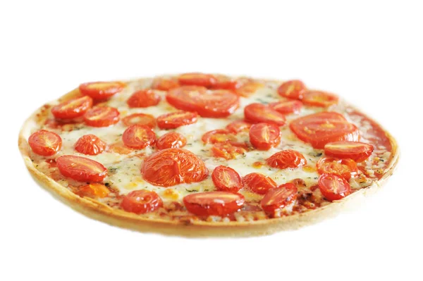 トマトと熱々のベジタリアンピザ — ストック写真