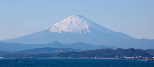 Fuji Dağı Denize Yansıyor — Stok fotoğraf