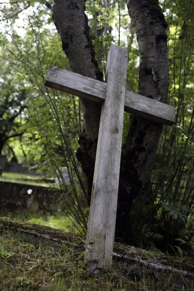 Szenische Ansicht Des Christlichen Kruzifixes — Stockfoto