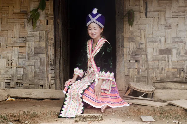 Asian Woman Traditional Clothes Hmong — Stock Photo, Image