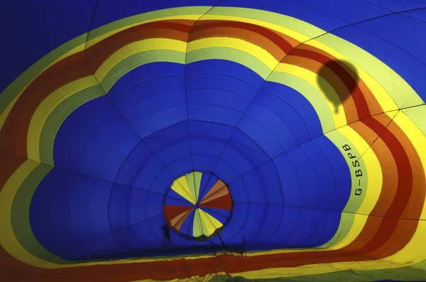 Palloncino Nella Luce Posteriore — Foto Stock