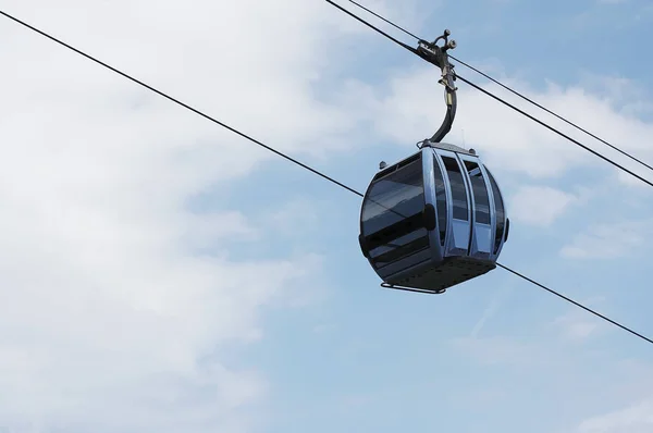 Teleférico Nas Montanhas — Fotografia de Stock