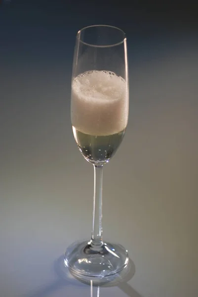 Bicchiere Champagne Sfondo Nero — Foto Stock