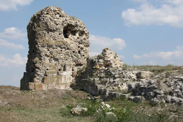 ルーマニア ハルソヴァの城の遺跡 — ストック写真