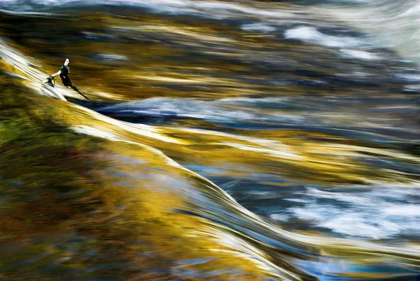 Motion Blur River Flowing Pond — Stock Photo, Image