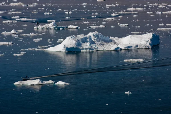 Klimawandel Arktischer Eisberg — Stockfoto