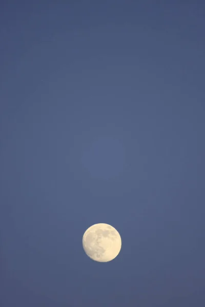 하늘의 보름달 — 스톡 사진
