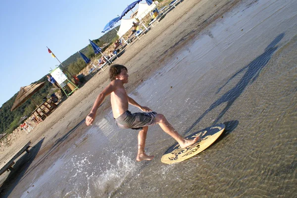 Man Wetsuit Surfboard Beach — Stock Photo, Image