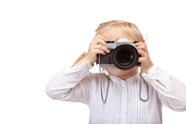 Eski Kamerayla Fotoğrafçılık Oynayan Çocuk — Stok fotoğraf