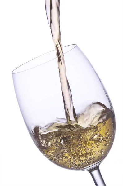 Giet Wijn Glas Geïsoleerd Wit — Stockfoto