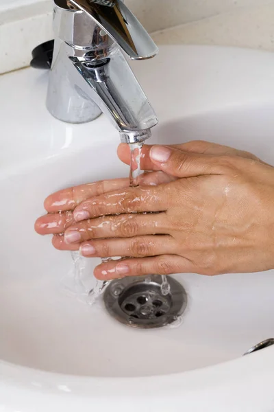 Washing Dishes Bathroom — Stock Photo, Image