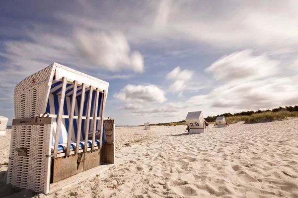 Sedie Sdraio Dune Sabbiose Vuote — Foto Stock