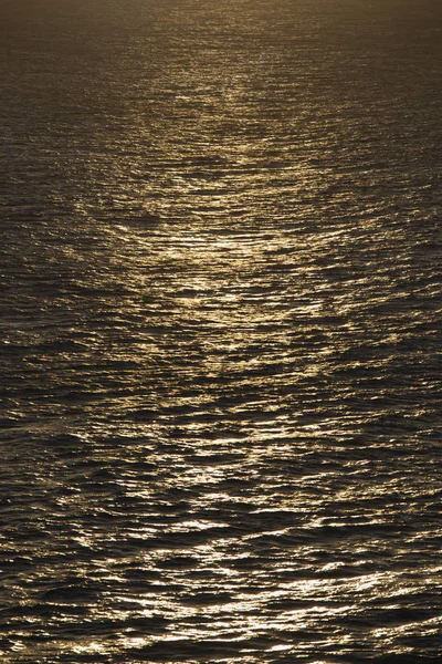 Ήλιος Αντανακλάται Στον Ωκεανό — Φωτογραφία Αρχείου