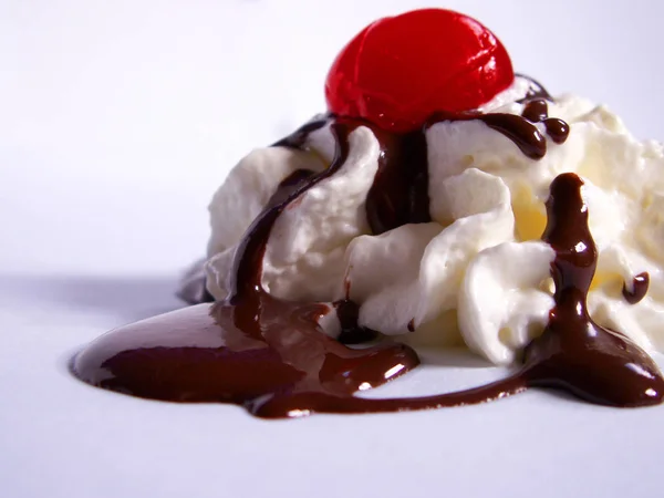 Schokoladeneis Mit Einem Löffel — Stockfoto