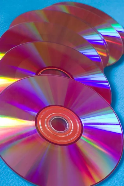 Zes Roze Disks Een Blauwe Achtergrond — Stockfoto