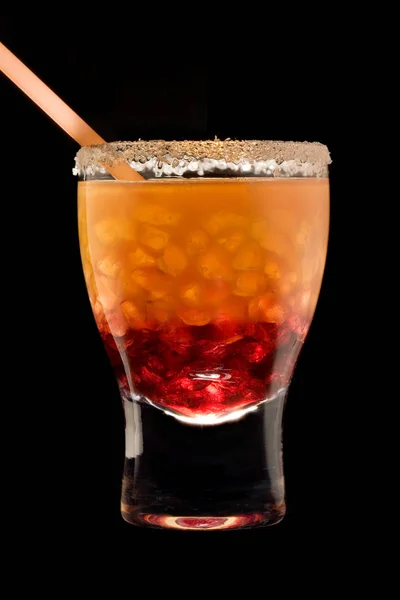 Cocktail Een Glas Met Een Tubulus Een Zwarte Achtergrond — Stockfoto