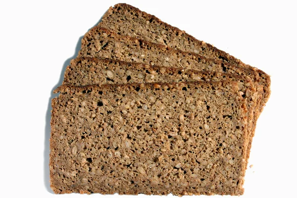 Kawałki Chleba Żytniego Pełnoziarnistego Izolowane Białym Tle — Zdjęcie stockowe