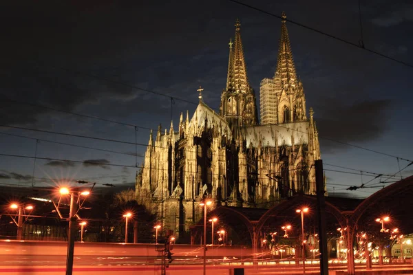 Malerischer Blick Auf Majestätische Kathedralenarchitektur — Stockfoto