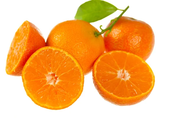 Tangerinas Naranja Frescas Aisladas — Foto de Stock