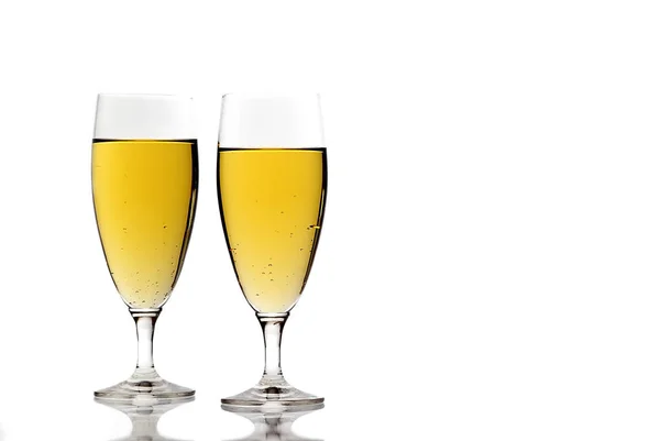 Due Bicchieri Champagne Bicchiere Vino Isolato Bianco — Foto Stock