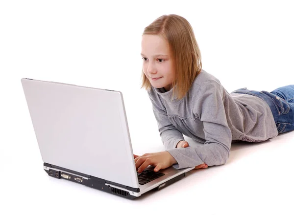 Jong Mooi Vrouw Met Laptop — Stockfoto