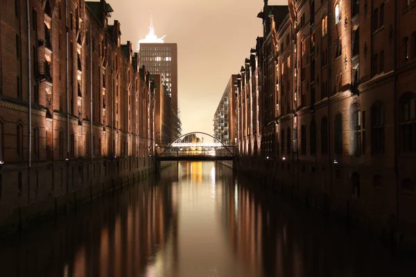 Speicherstadt Hamburgu Nocy — Zdjęcie stockowe