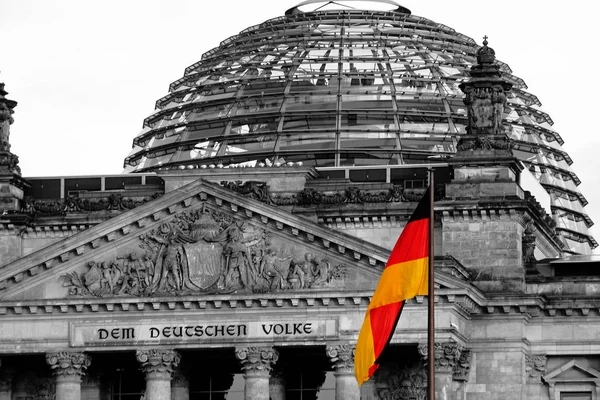 Renk Anahtarı Olarak Pankartı Olan Reichstag — Stok fotoğraf