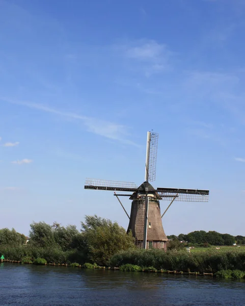 Schilderachtig Uitzicht Landschap Met Windmolengebouw — Stockfoto